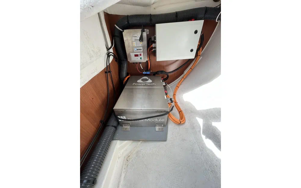 slider 10 Jeanneau Sun 2500