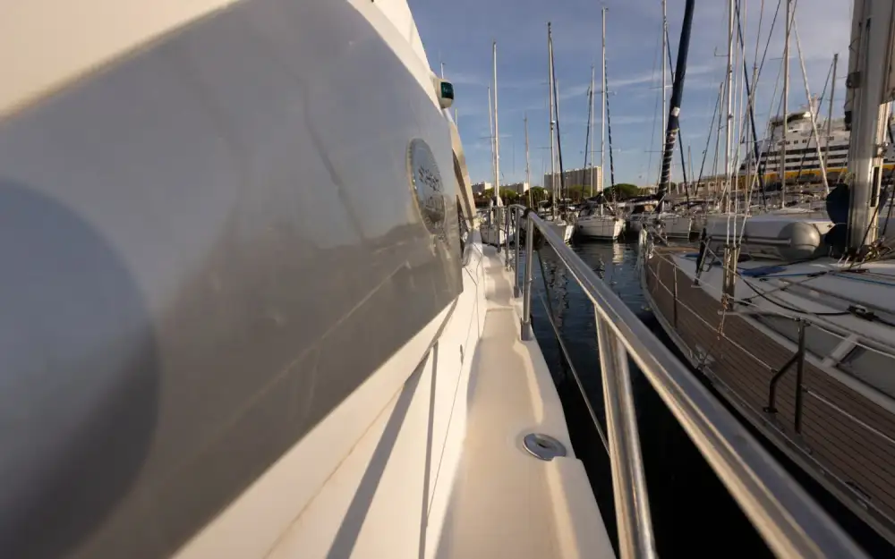 slider 9 Sessa Marine C43 Hard-Top