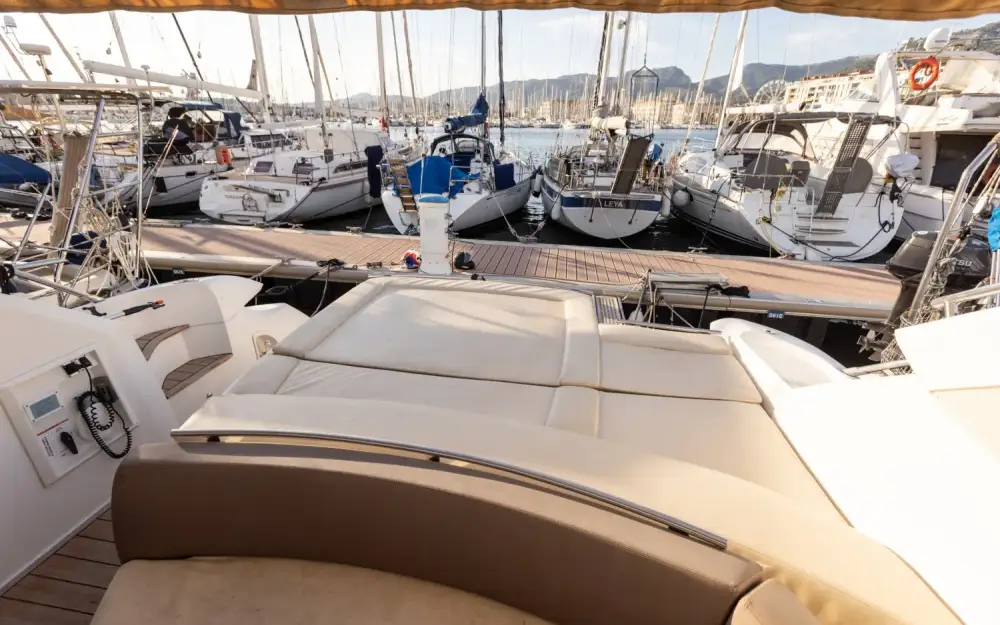 slider 11 Sessa Marine C43 Hard-Top