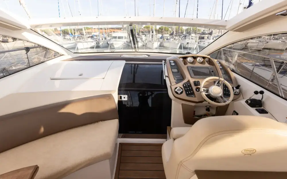 slider 14 Sessa Marine C43 Hard-Top