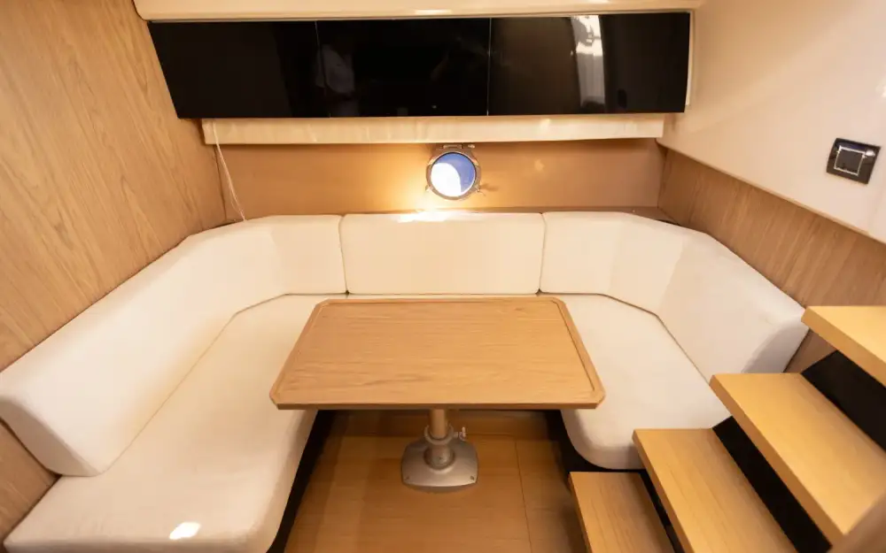 slider 19 Sessa Marine C43 Hard-Top