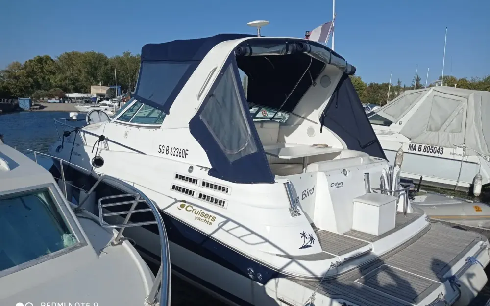 Cruisers YachtsCruisers Yachts 2870 Express
