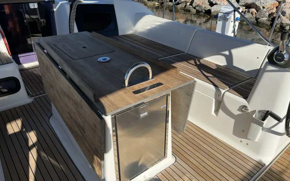 slider 18 Dufour  560 Grand Large - null