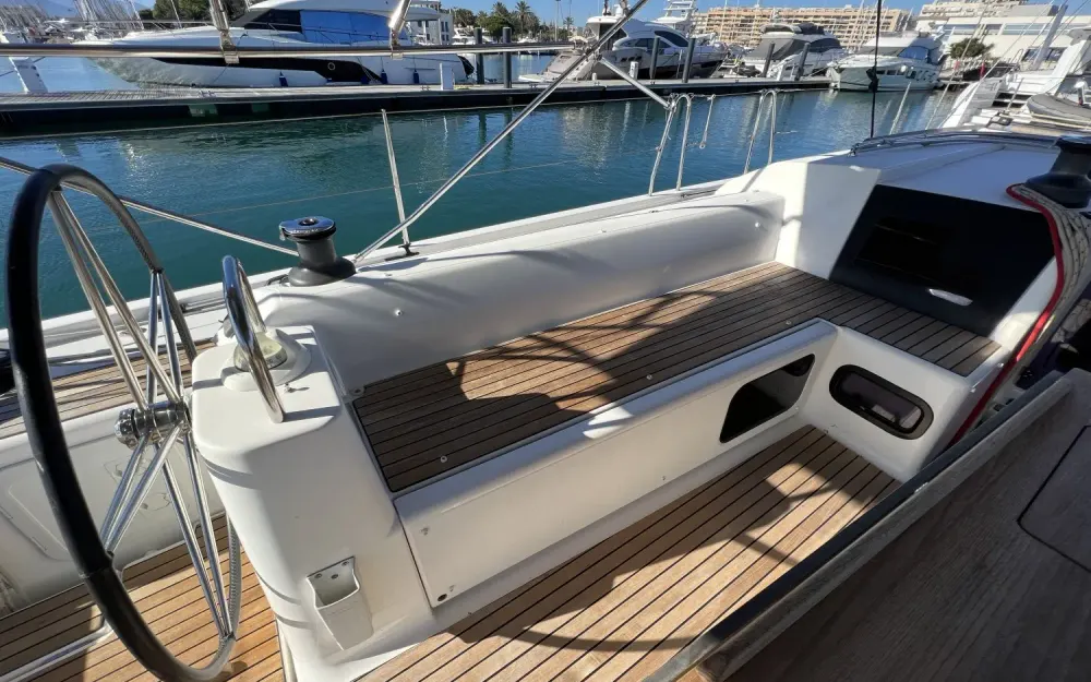 slider 19 Dufour  560 Grand Large - null