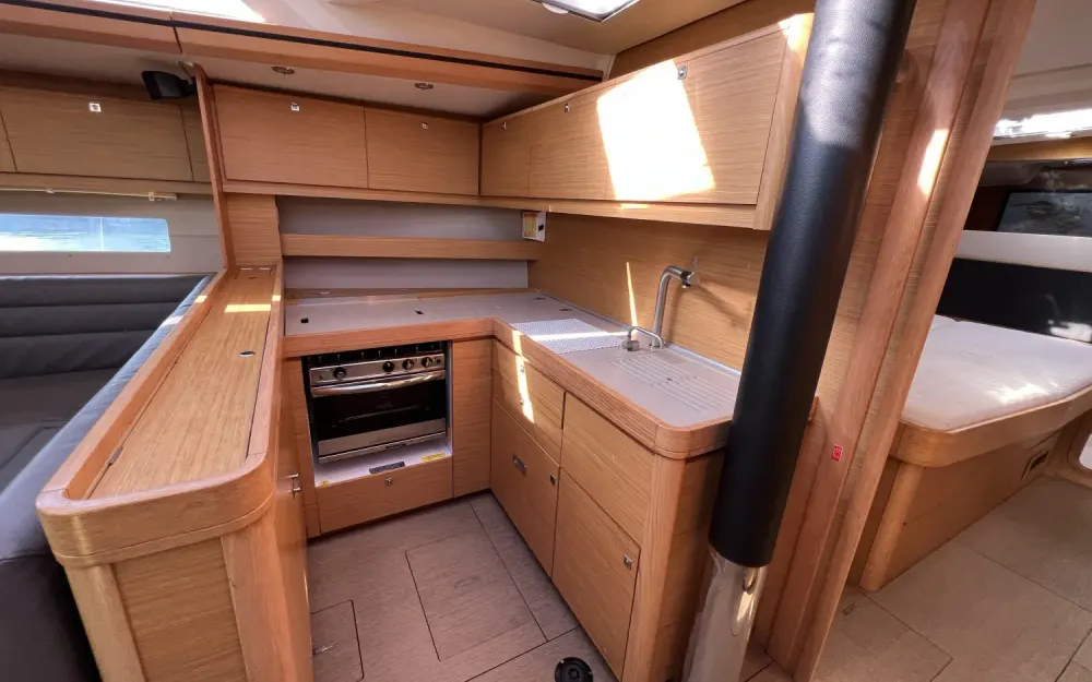 slider 31 Dufour  560 Grand Large - null