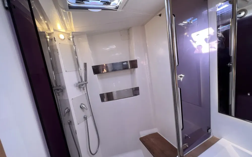 slider 37 Dufour  560 Grand Large - null