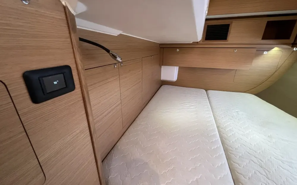 slider 41 Dufour  560 Grand Large - null