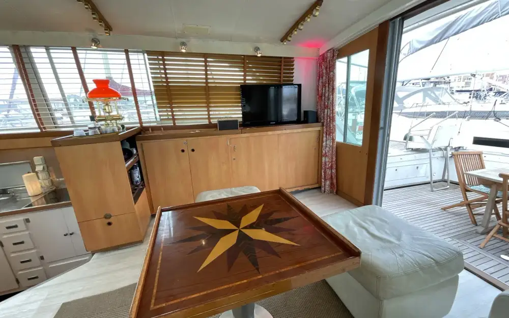 slider 25 Bertram  46.6 Convertible