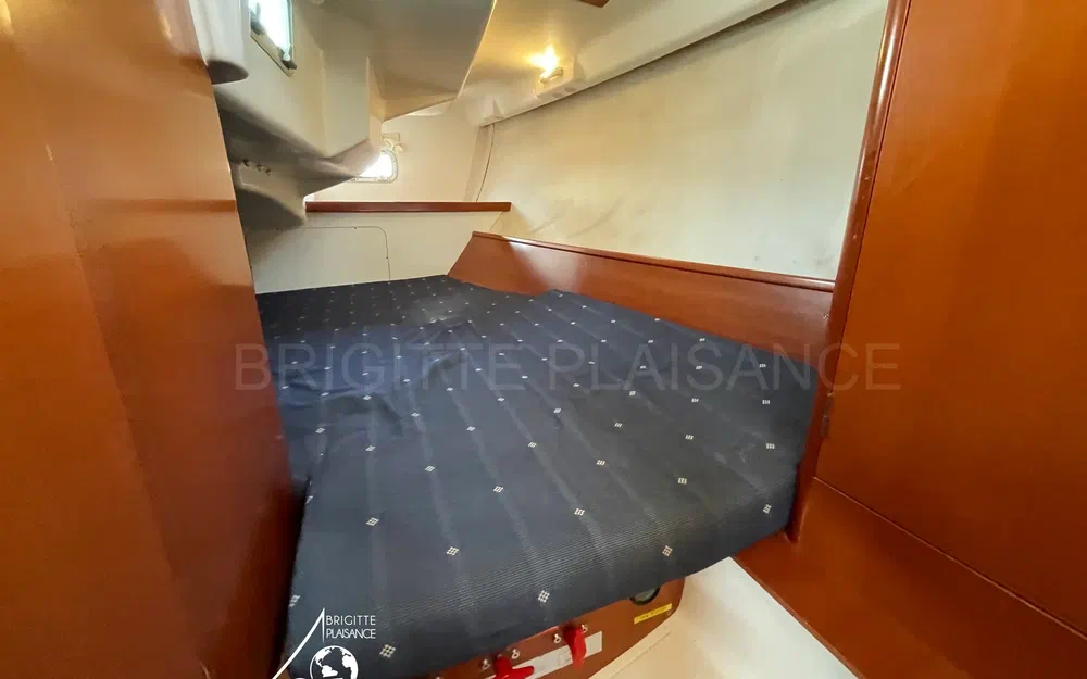 slider 8 Beneteau OCEANIS 323 CLIPPER DL