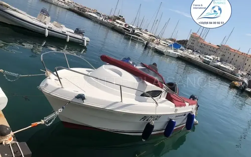 QuicksilverQuicksilver 520 Flamingo