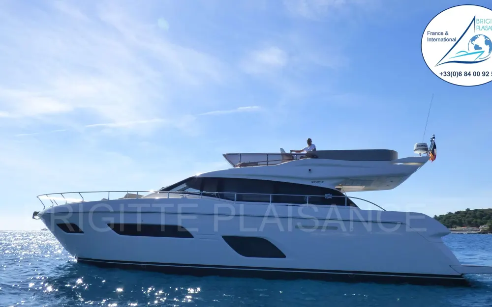 FerrettiFerretti 550