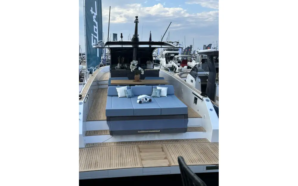 slider 3 Fiart Mare Fiart 43 Seawalker