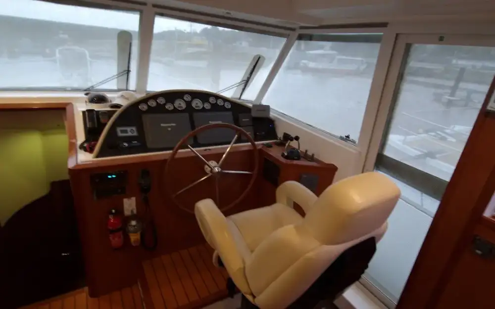 slider 11 Beneteau Swift Trawler 52