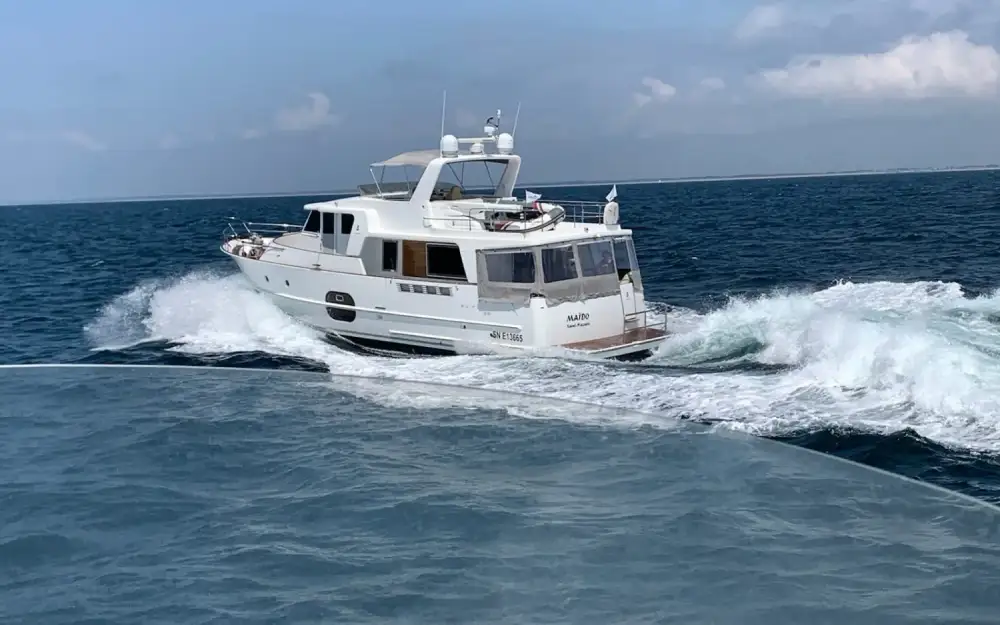 slider 16 Beneteau Swift Trawler 52