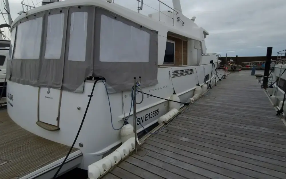 slider 18 Beneteau Swift Trawler 52