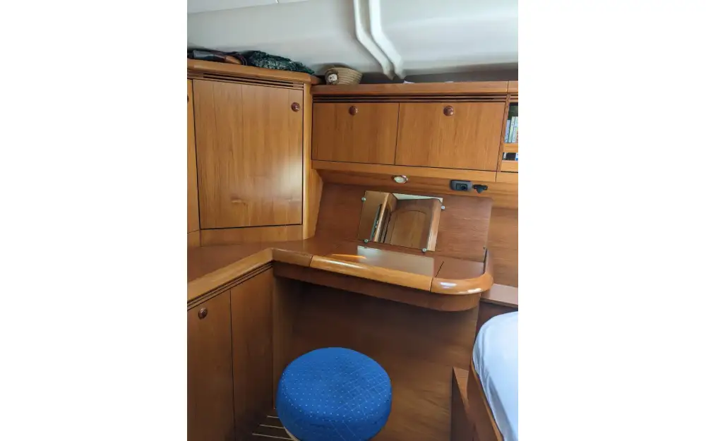 slider 15 Jeanneau Sun Odyssey 49 DS