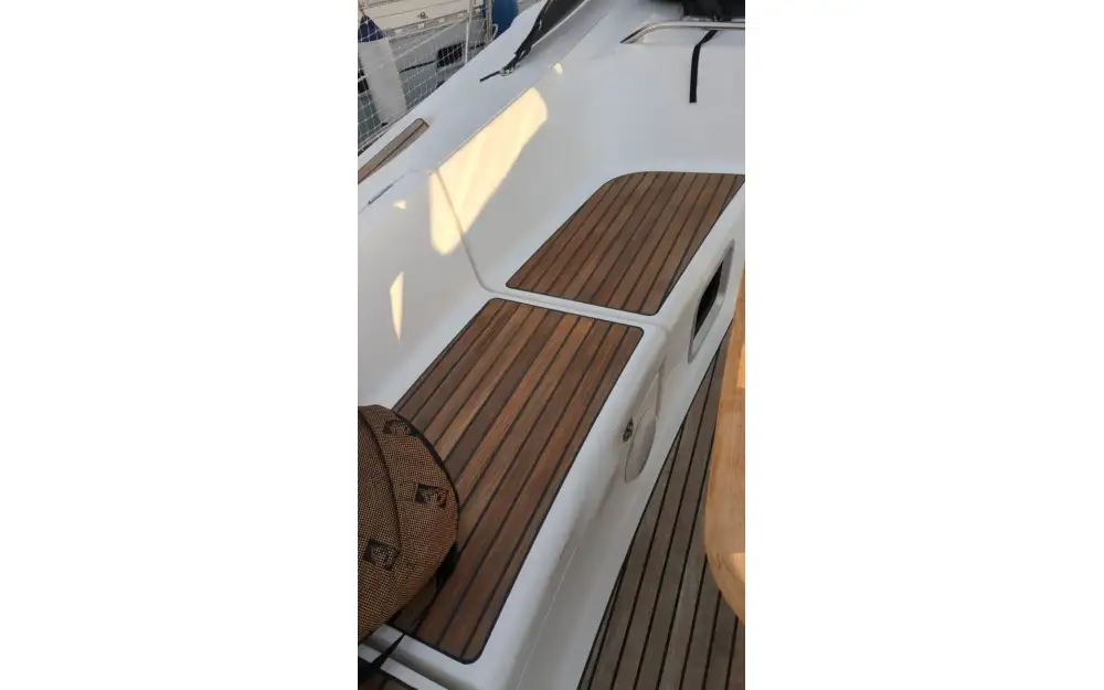 slider 19 Jeanneau Sun Odyssey 49 DS