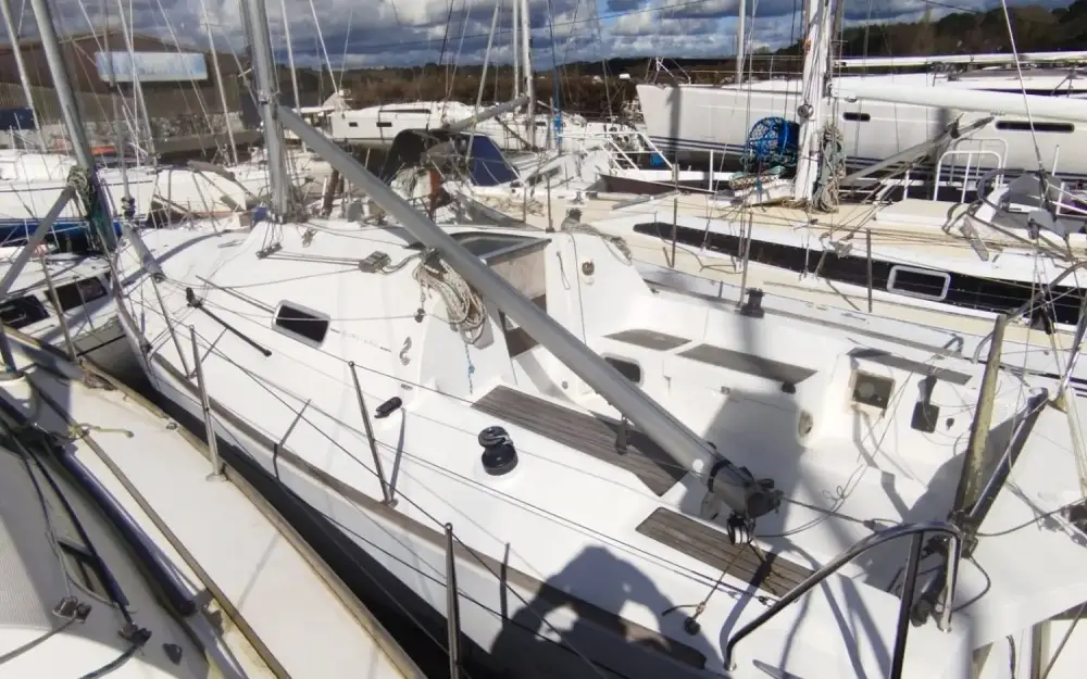 slider 1 Beneteau First 27.7