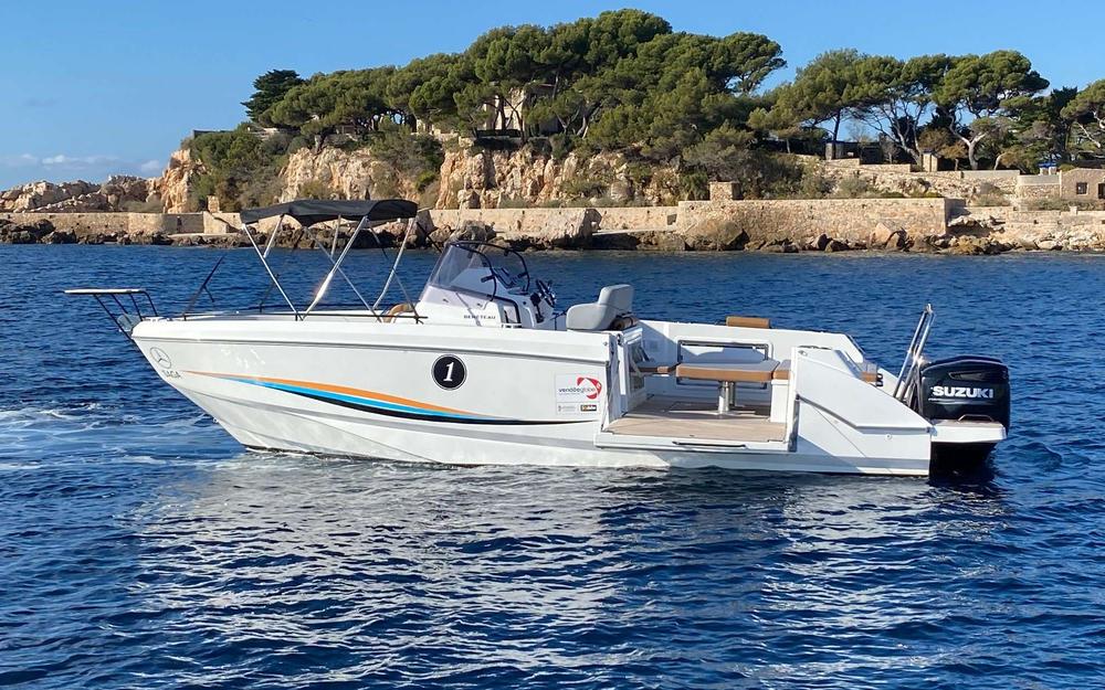 slider 0 Beneteau Flyer 9 Spacedeck