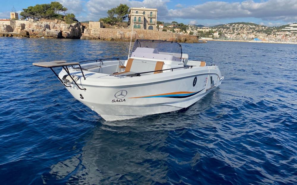 slider 1 Beneteau Flyer 9 Spacedeck