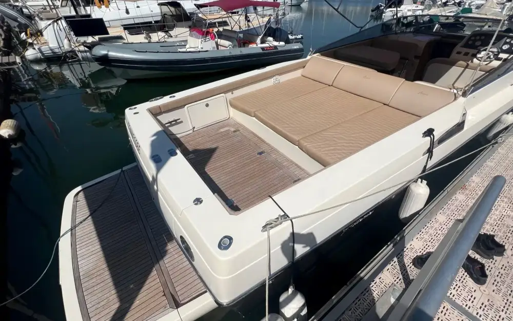 slider 4 Asterie  40 Day Cruiser