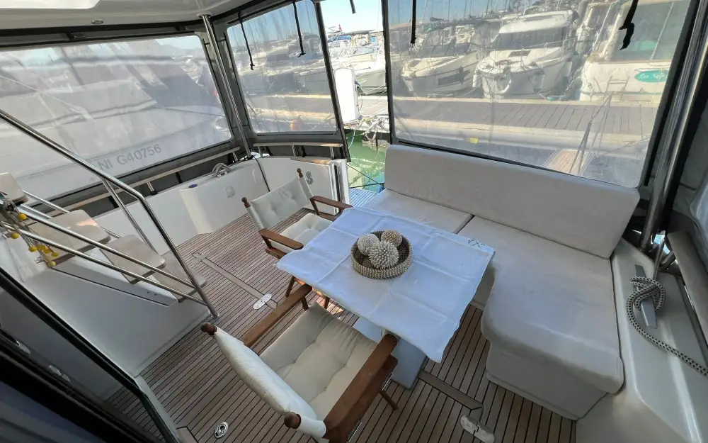 slider 4 Beneteau Swift Trawler 44
