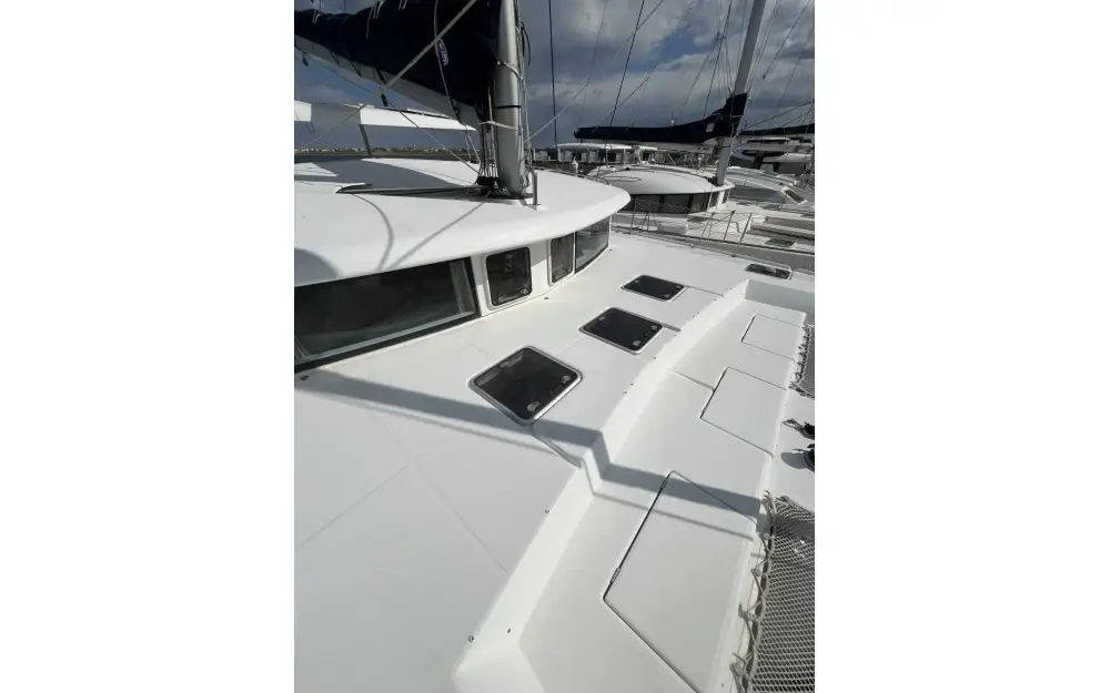 slider 11 Lagoon  420