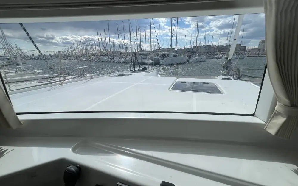 slider 31 Lagoon  420