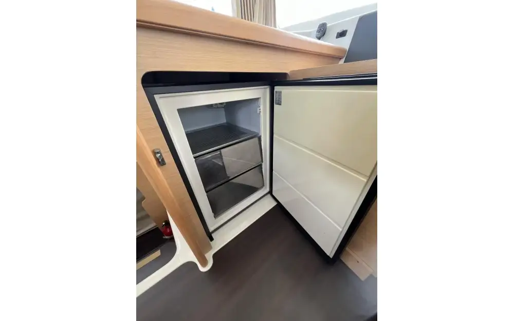 slider 36 Lagoon  420