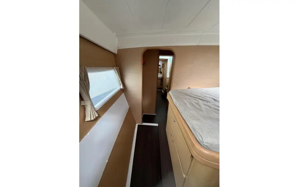 slider 46 Lagoon  420
