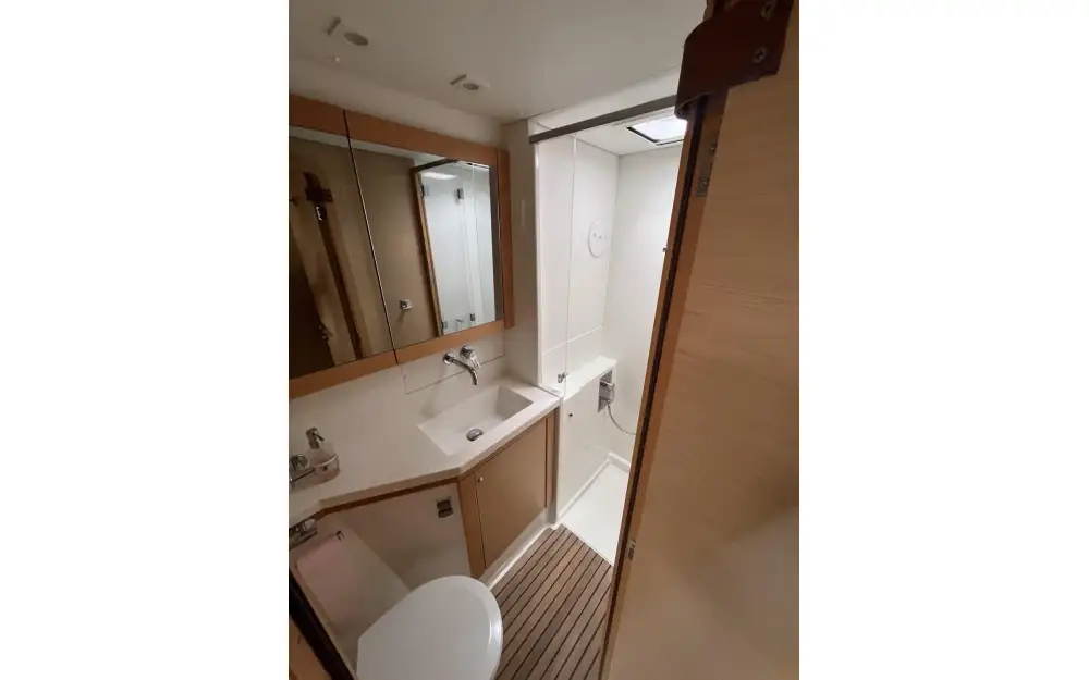 slider 27 Lagoon  450 Sport Top