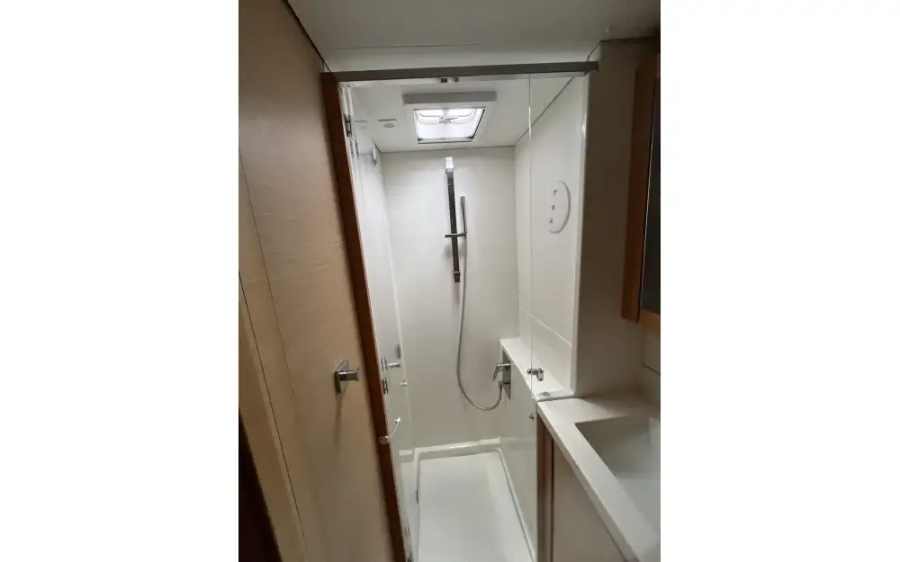 slider 32 Lagoon  450 Sport Top
