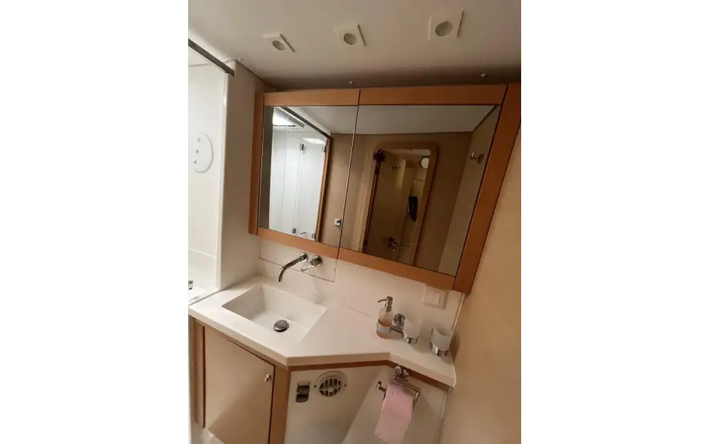 slider 33 Lagoon  450 Sport Top