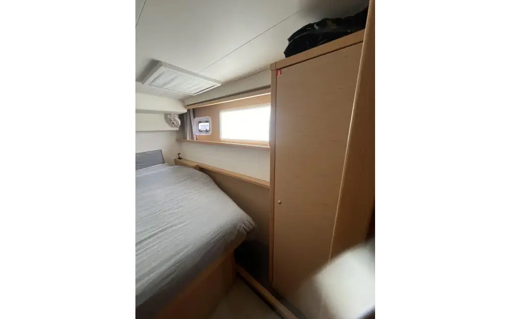 slider 40 Lagoon  450 Sport Top
