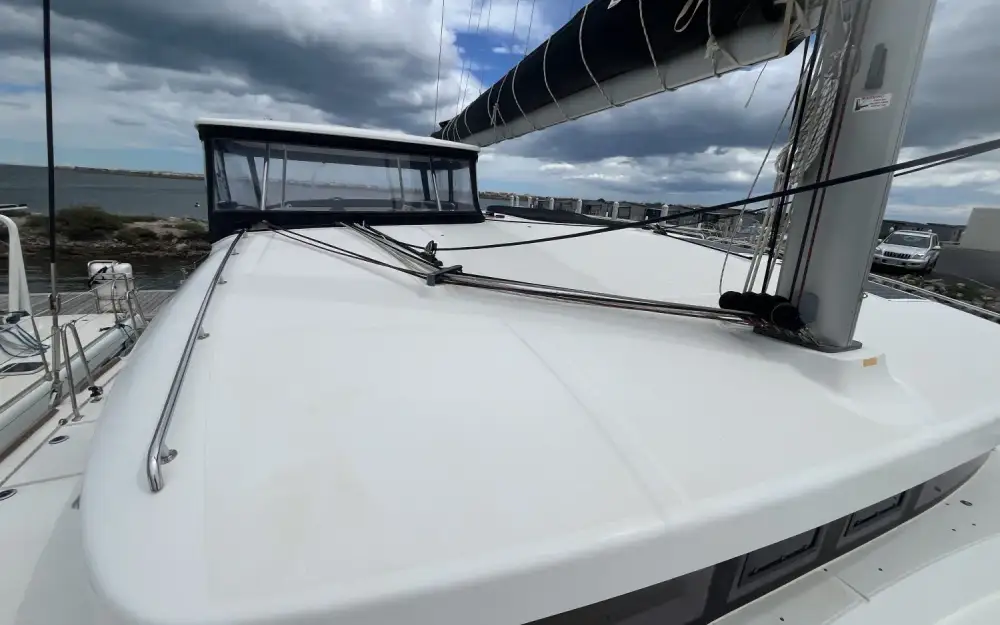 slider 60 Lagoon  450 Sport Top