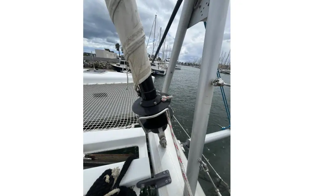 slider 63 Lagoon  450 Sport Top