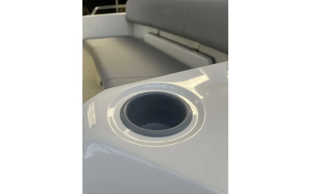 slider 19 Brig Eagle 6.7 - null