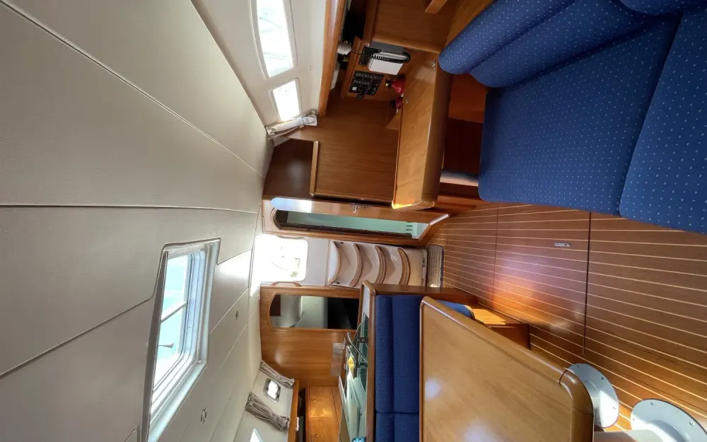 slider 13 Jeanneau Sun Odyssey 37