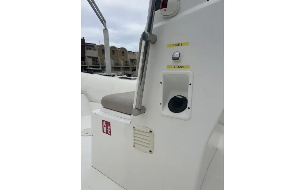 slider 10 Tiger Marine Tiger 650 Open