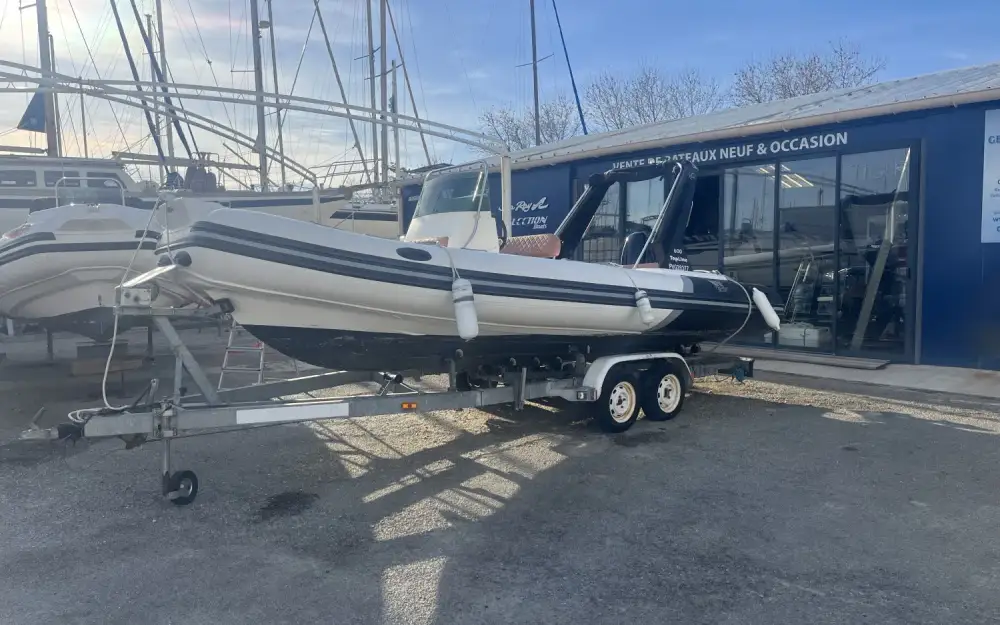 slider 9 Tiger Marine Top Line 600