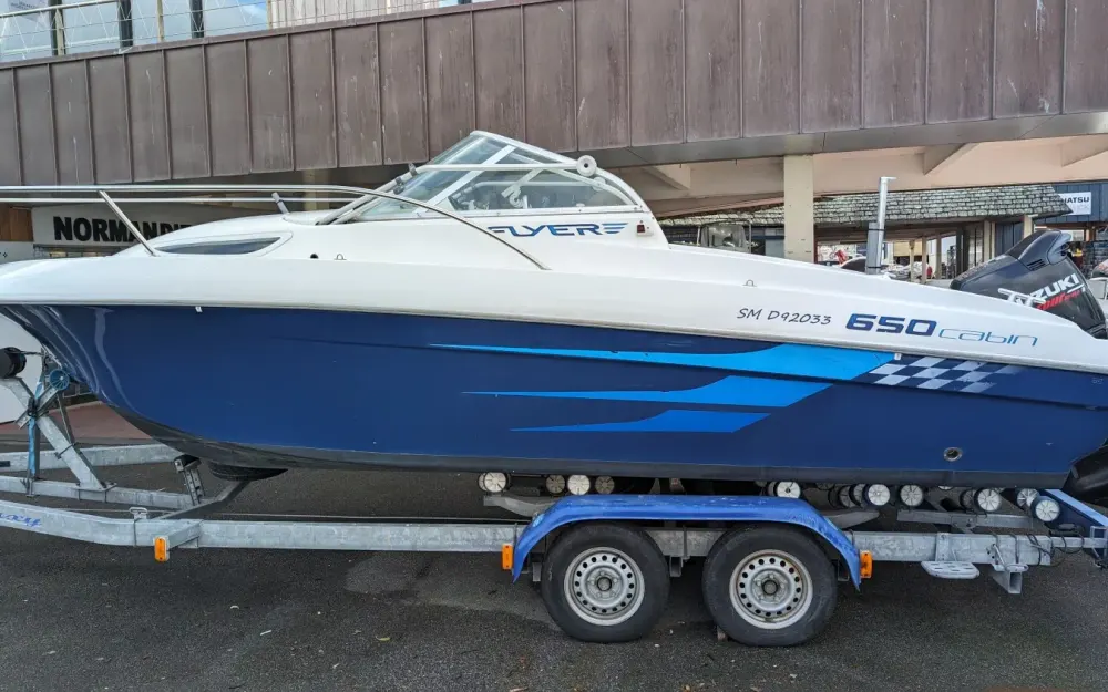 BeneteauFlyer 650 Cabine