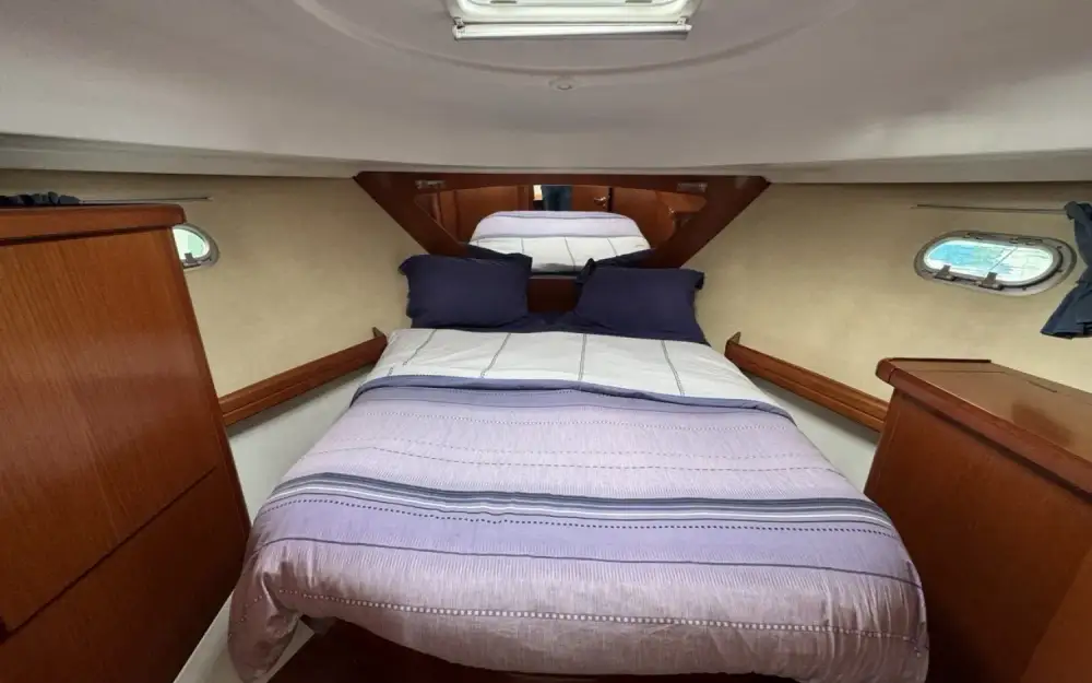 slider 10 Beneteau Antares 980 Fly