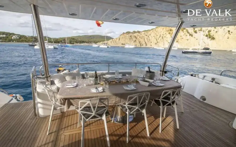 slider 8 Sunseeker Yacht 86