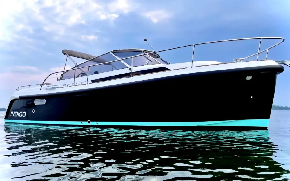 InterboatIntender 950 Cabin