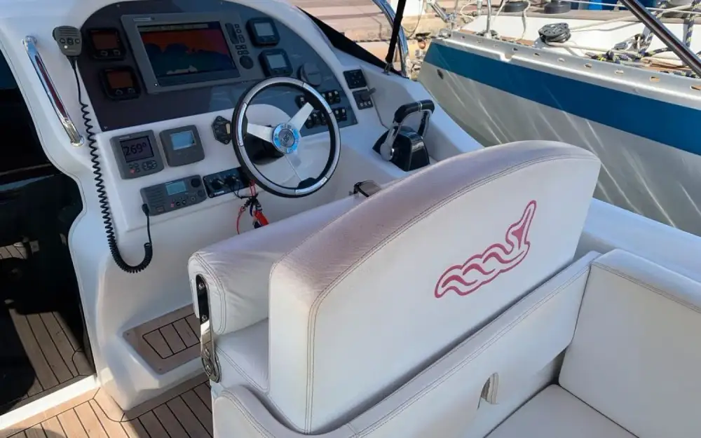 slider 5 MV Marine Vesevus 35