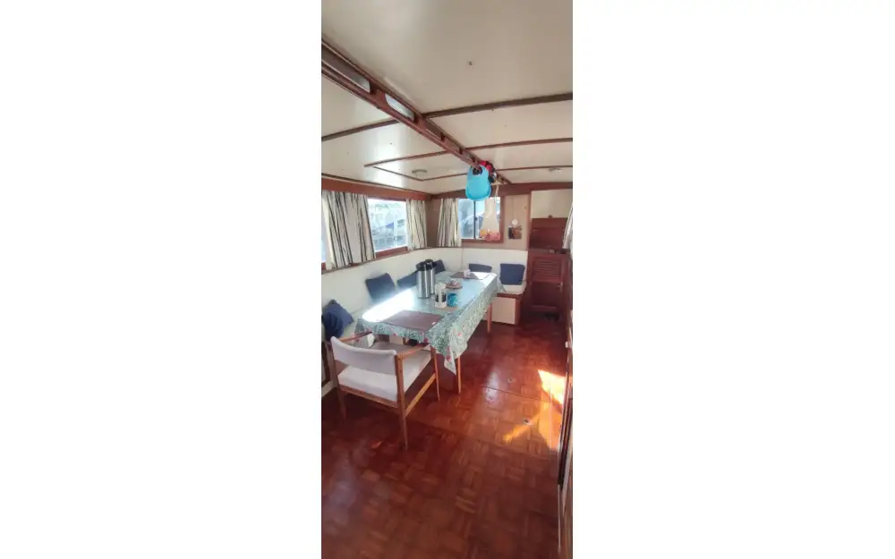 slider 13 Grand Banks  42