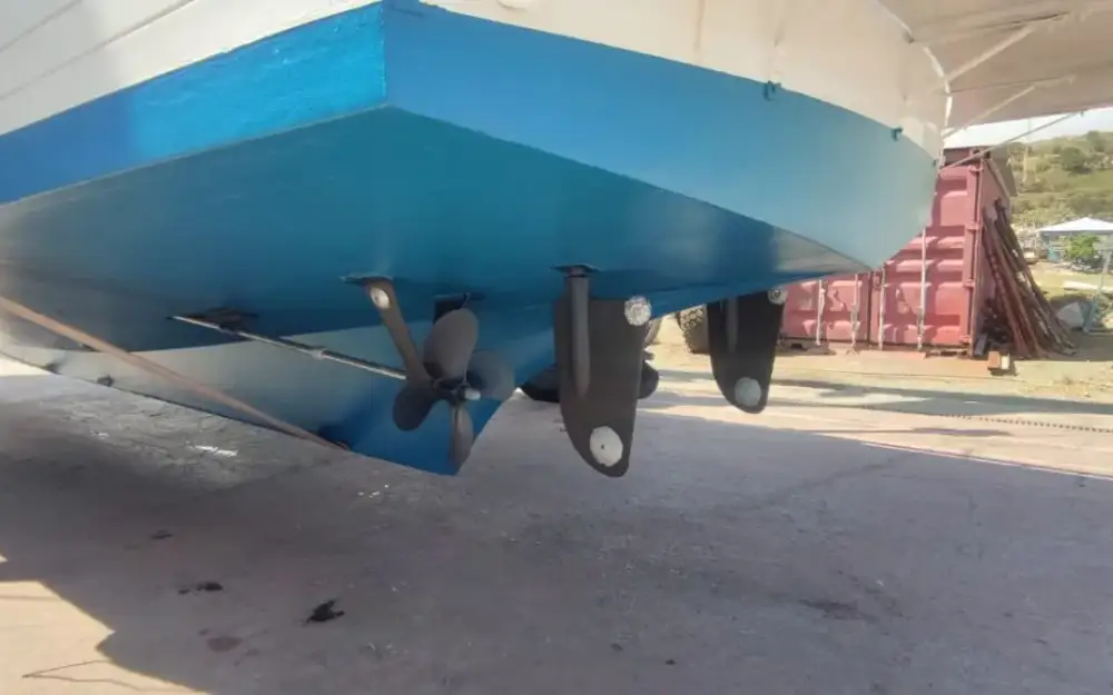 slider 2 Grand Banks  42