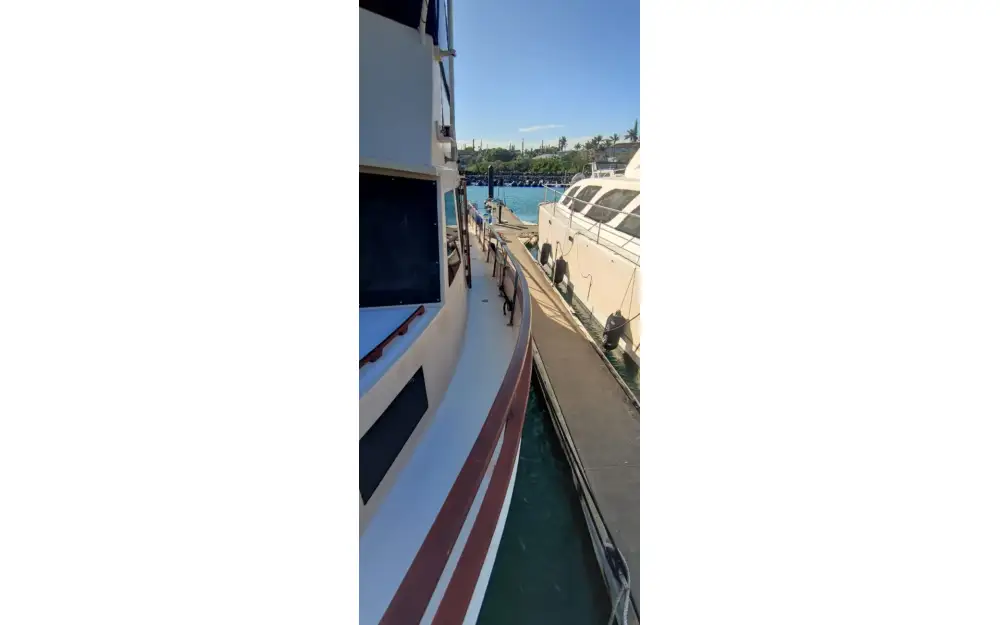 slider 30 Grand Banks  42