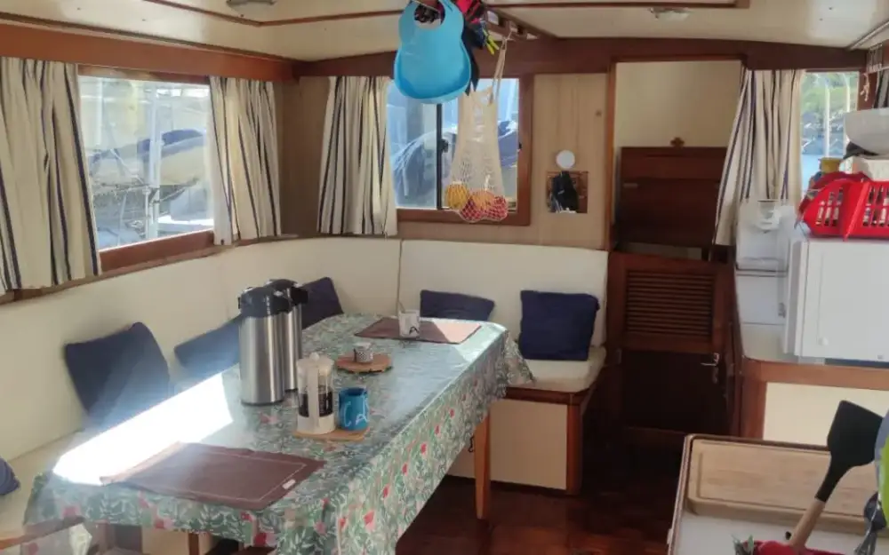 slider 8 Grand Banks  42