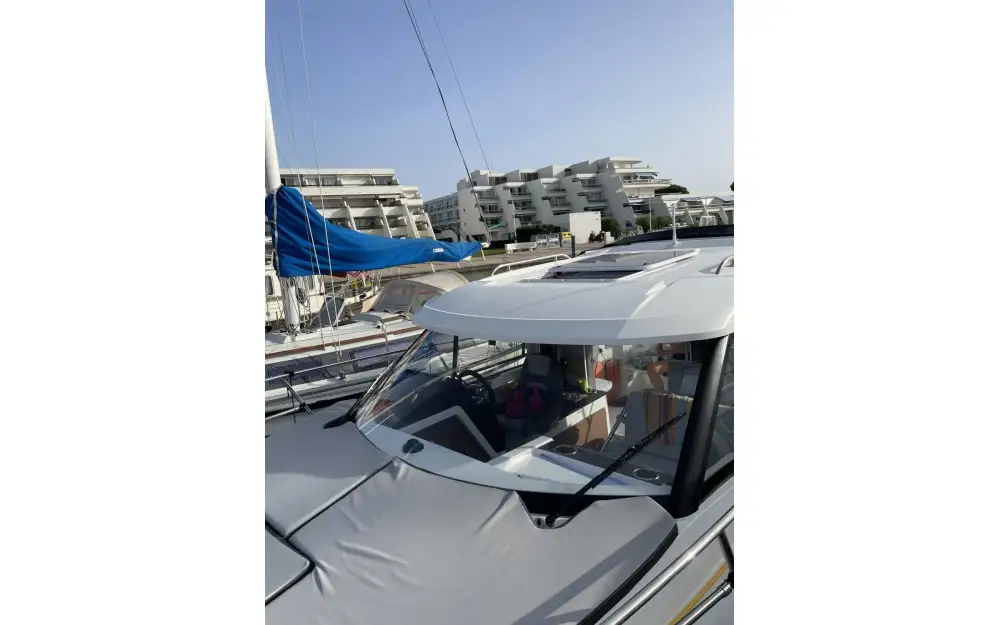 slider 1 Jeanneau Merry Fisher 795 Serie 2